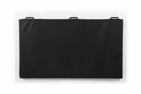 matelas de mur et sol noir